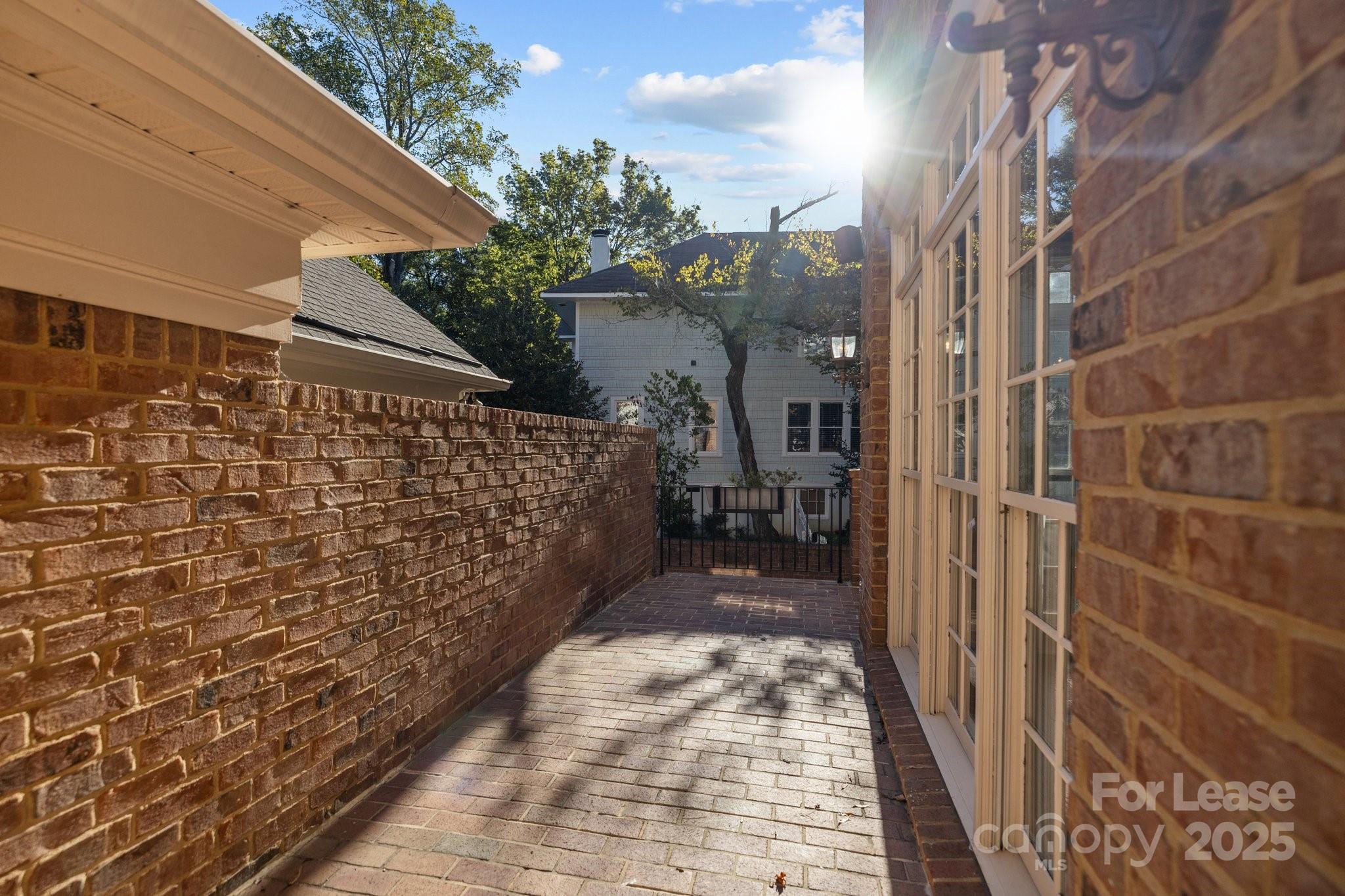 Myers Park - Residential Lease