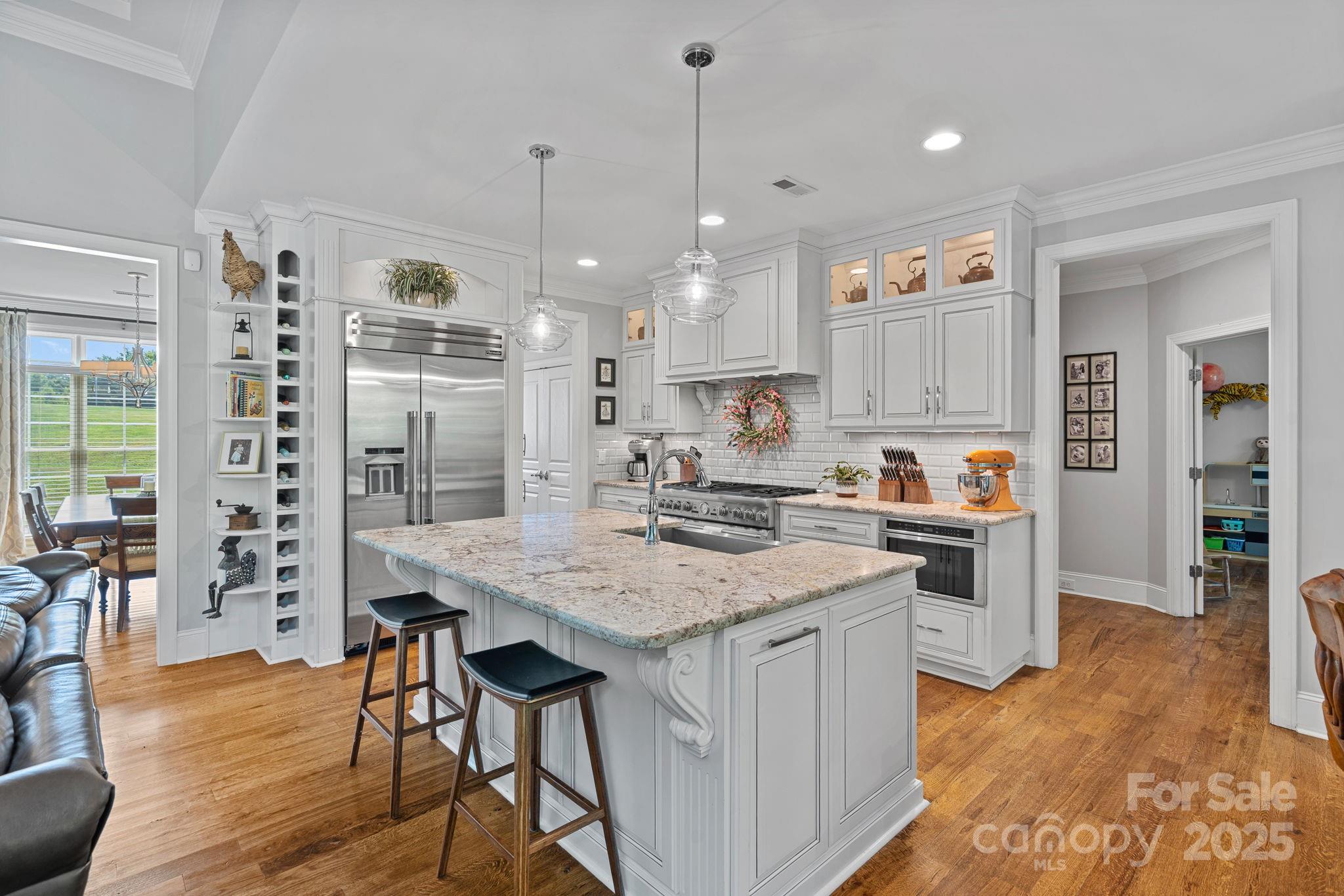 3159 James Plantation Drive