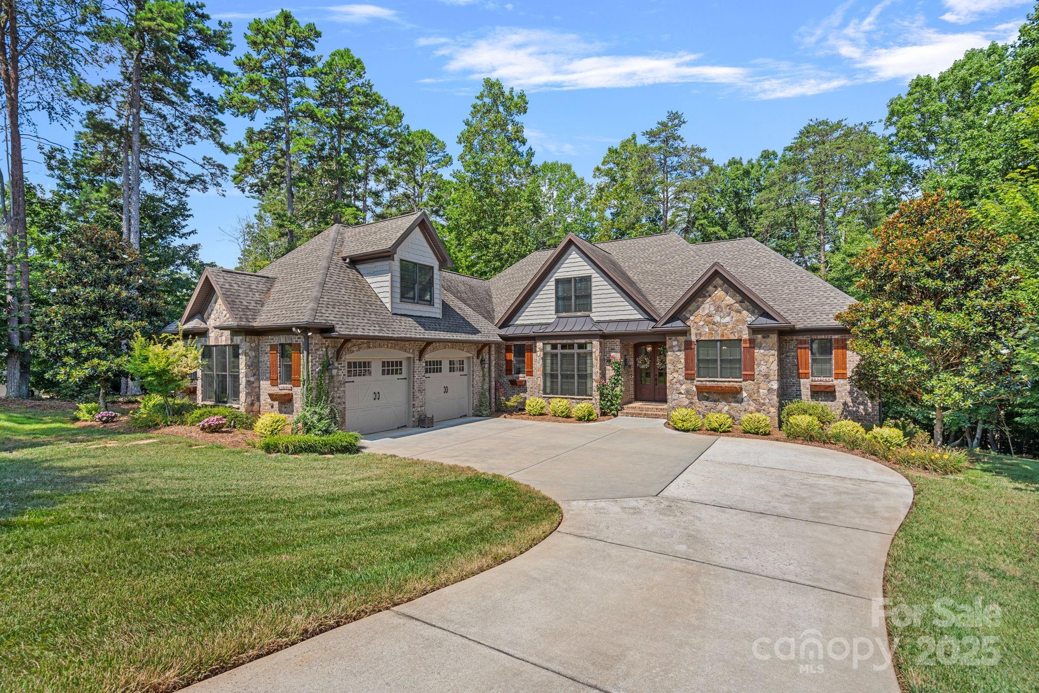 3159 James Plantation Drive