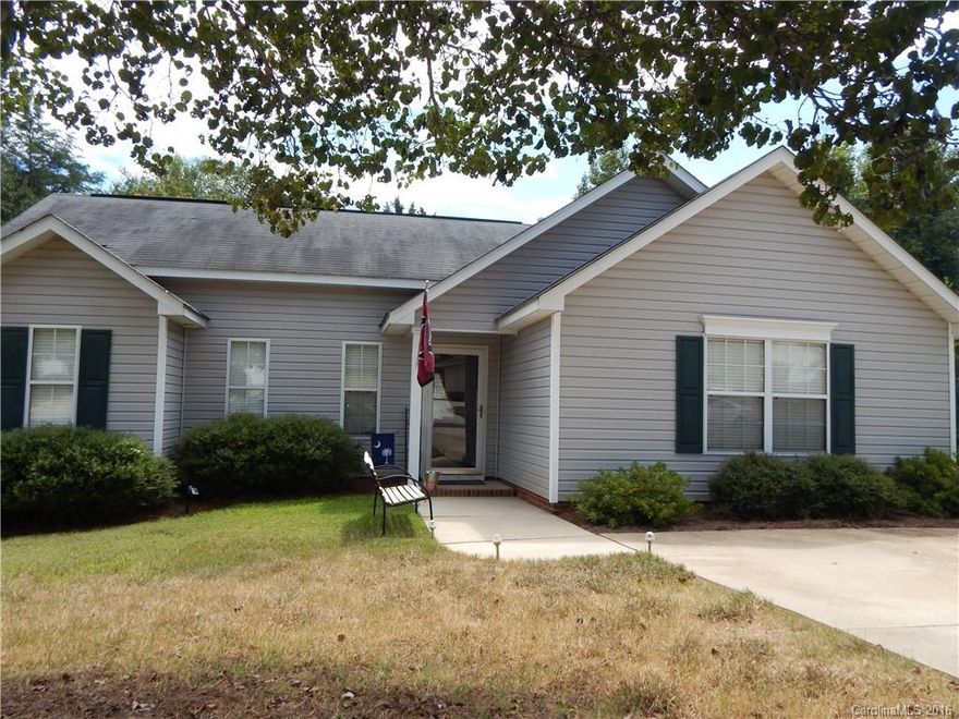 Don’t miss this move in ready, 3 bed/2 bath ranch home in a great neighborhood! Features include new flooring, gas log fireplace, kitchen island, a split bedroom plan, stainless appliances, deck, patio, storage shed and fenced yard! USDA eligible.