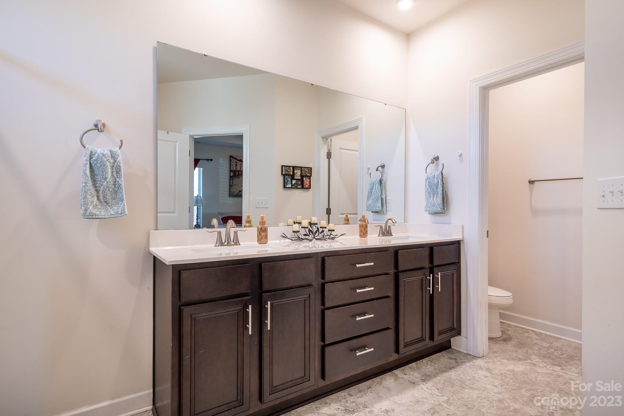 Haywyck Meadows - Residential