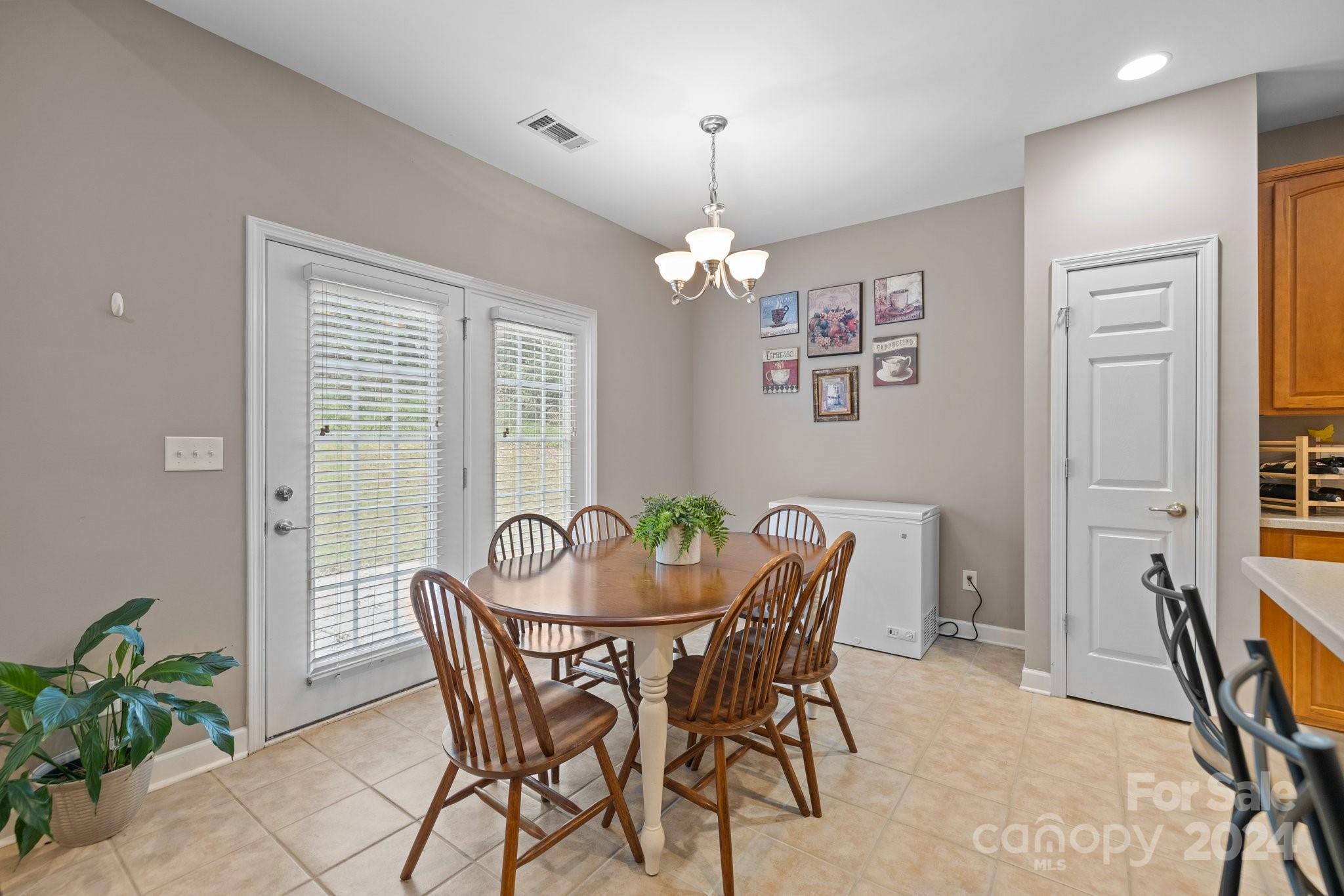 Chadwyck At Regent Park - Residential