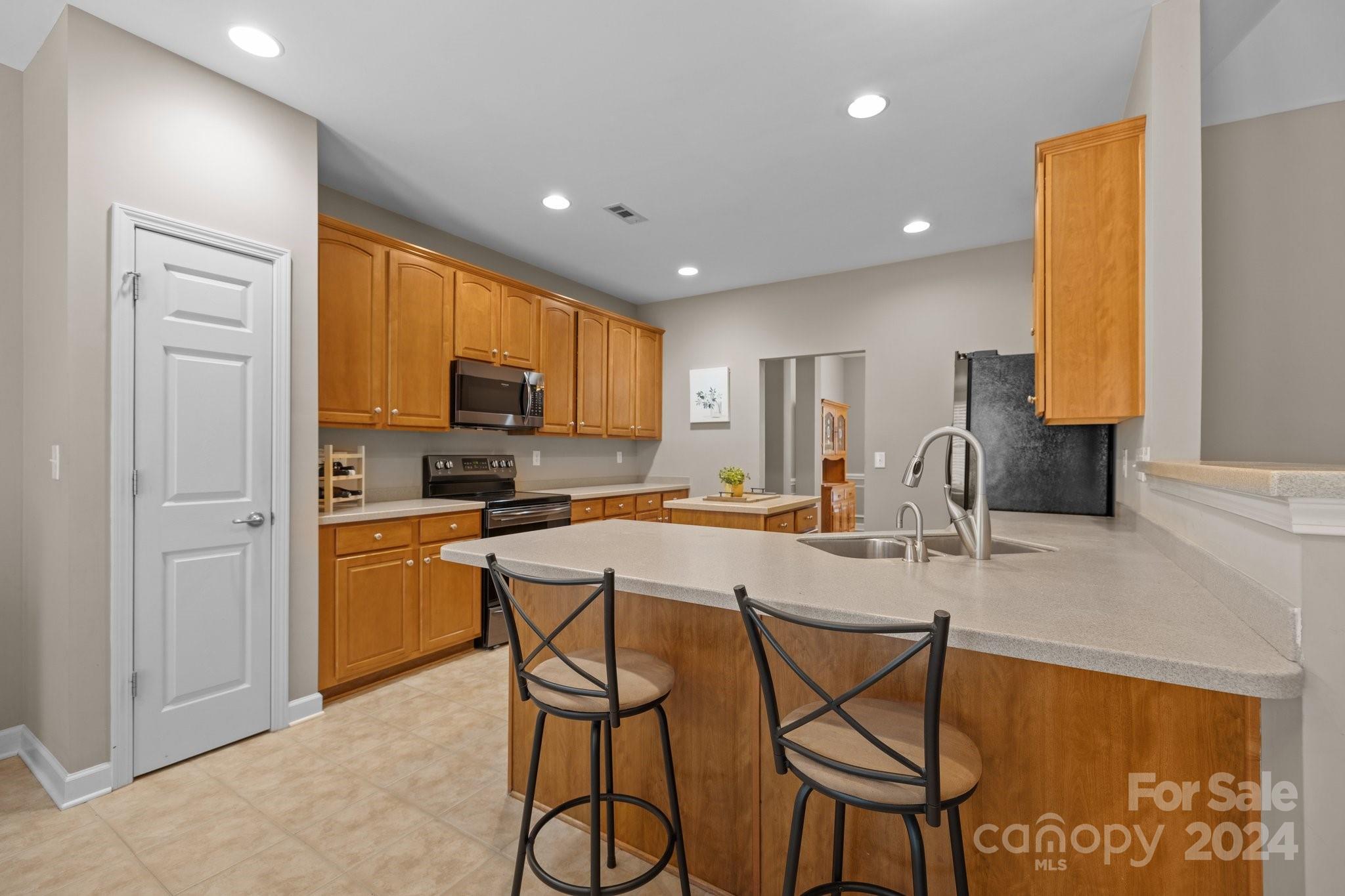Chadwyck At Regent Park - Residential