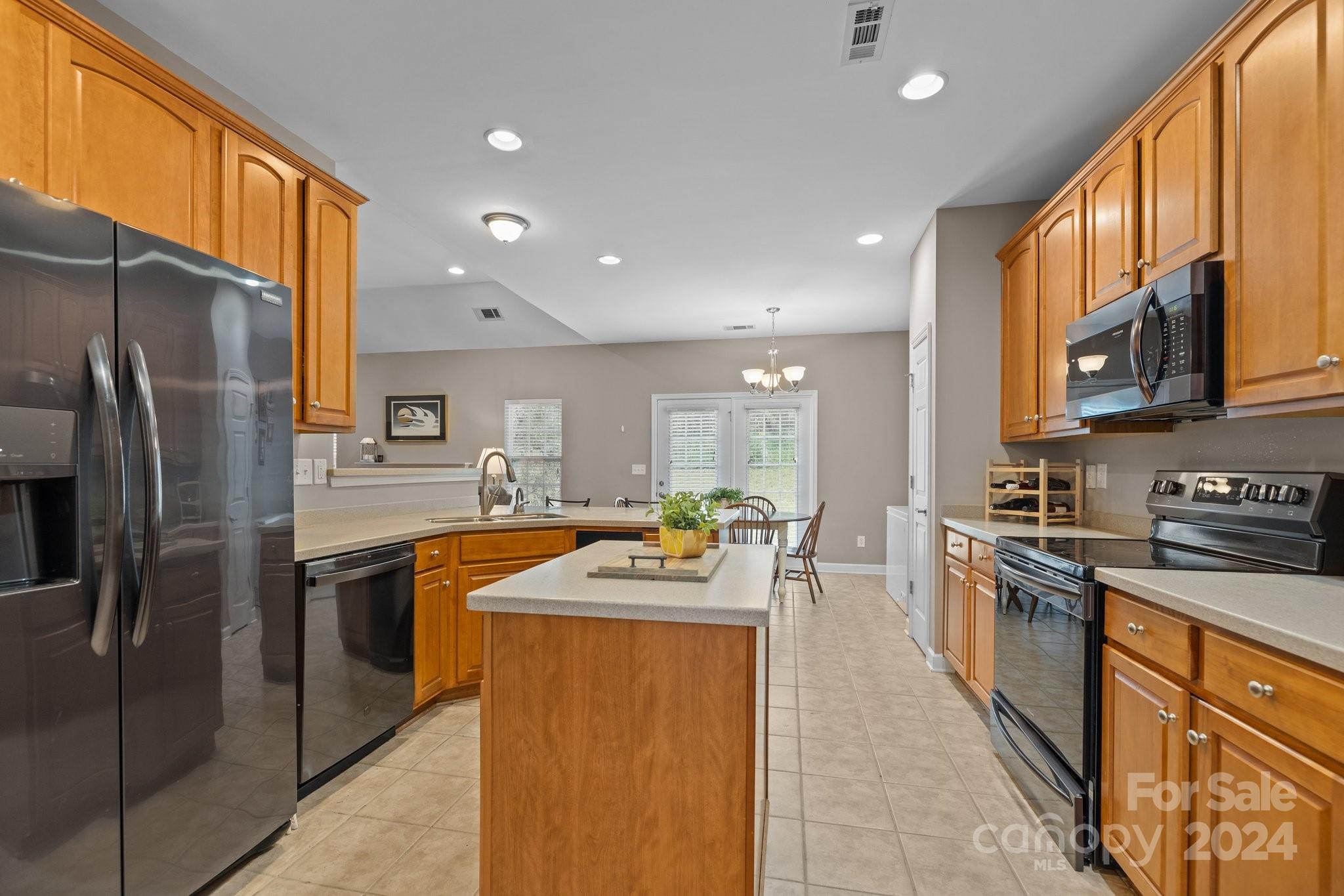 Chadwyck At Regent Park - Residential