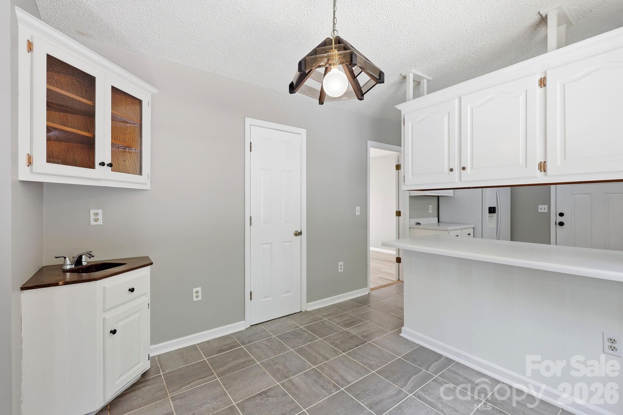 340 Oakwood Lane