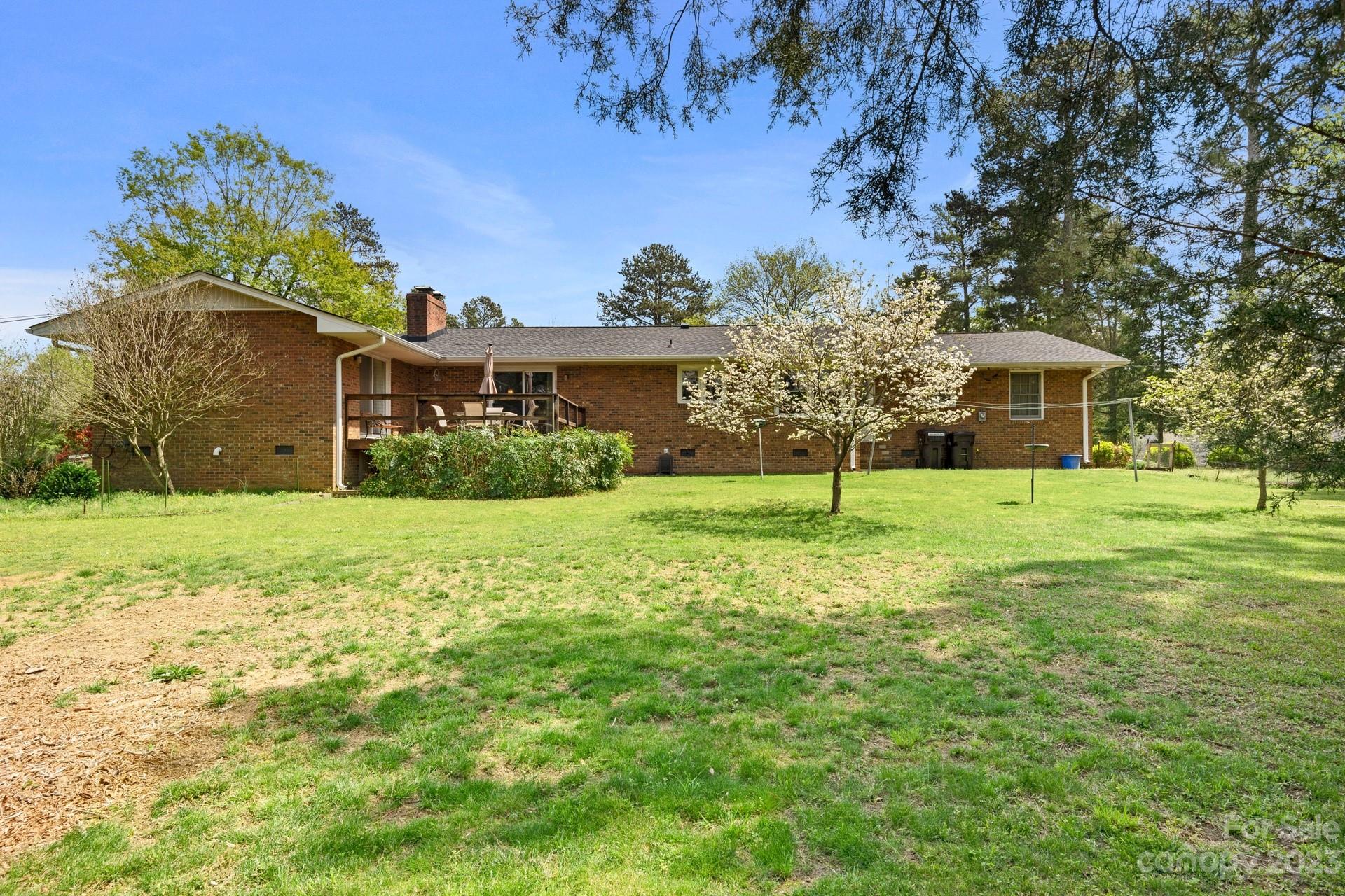 Country Club Estates - Residential