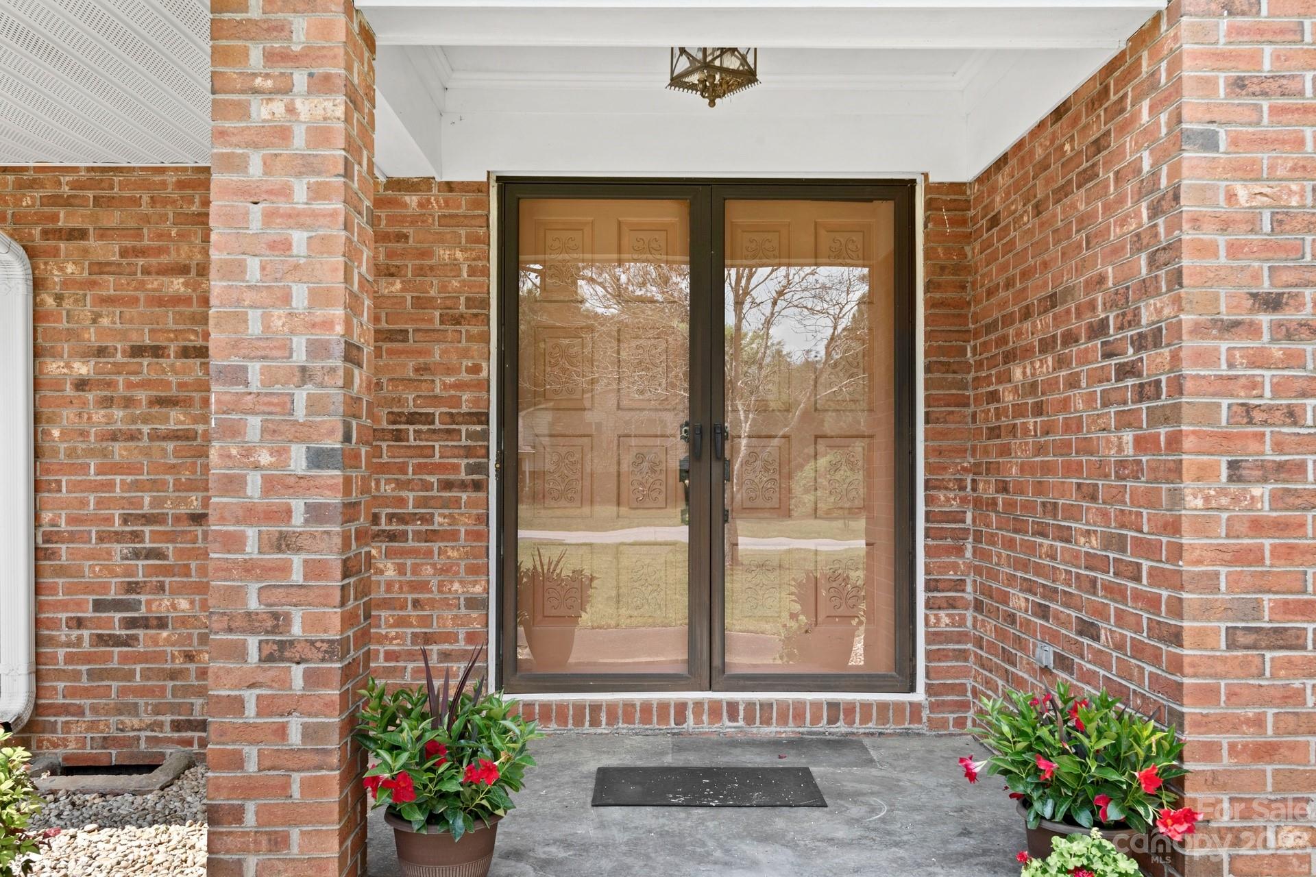 Country Club Estates - Residential