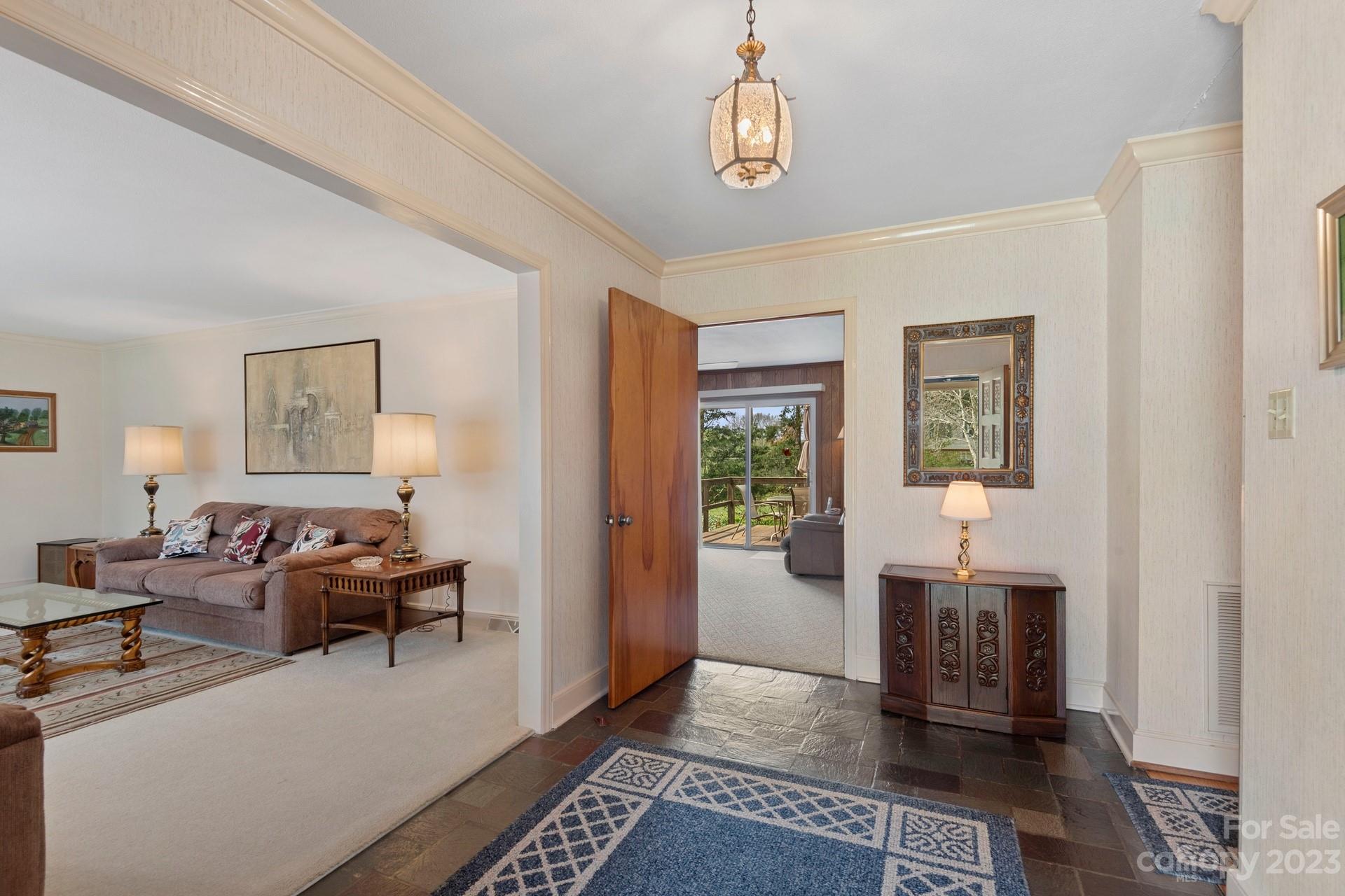 Country Club Estates - Residential