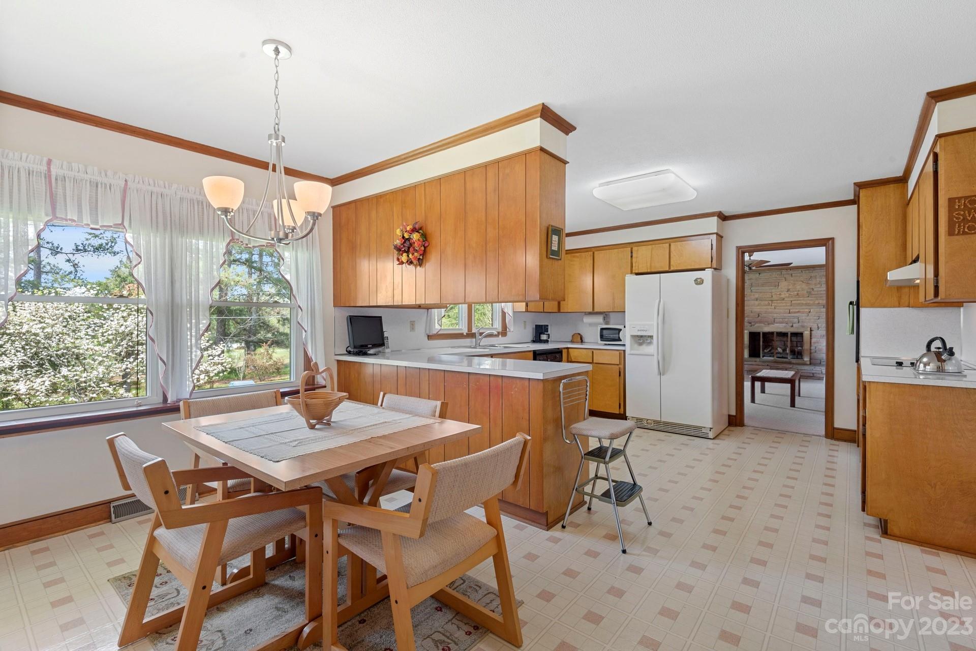 Country Club Estates - Residential