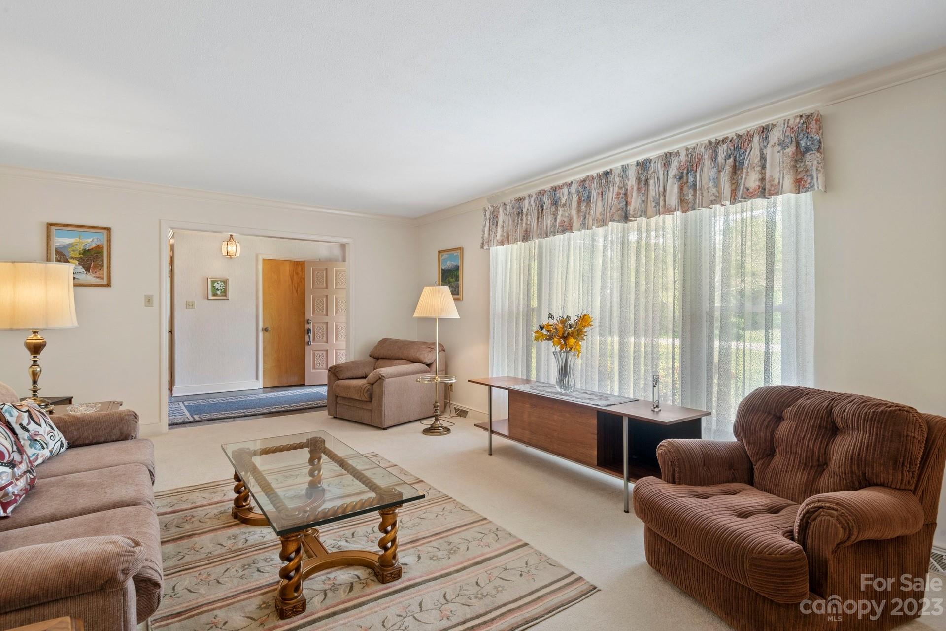 Country Club Estates - Residential