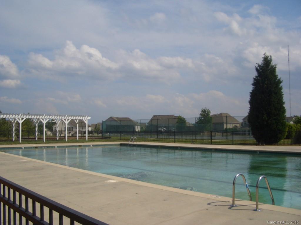 Old Stone Crossing - Residential Lease