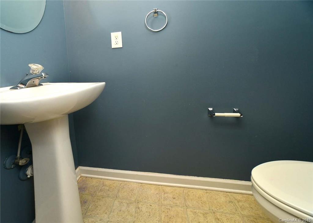 Old Stone Crossing - Residential Lease