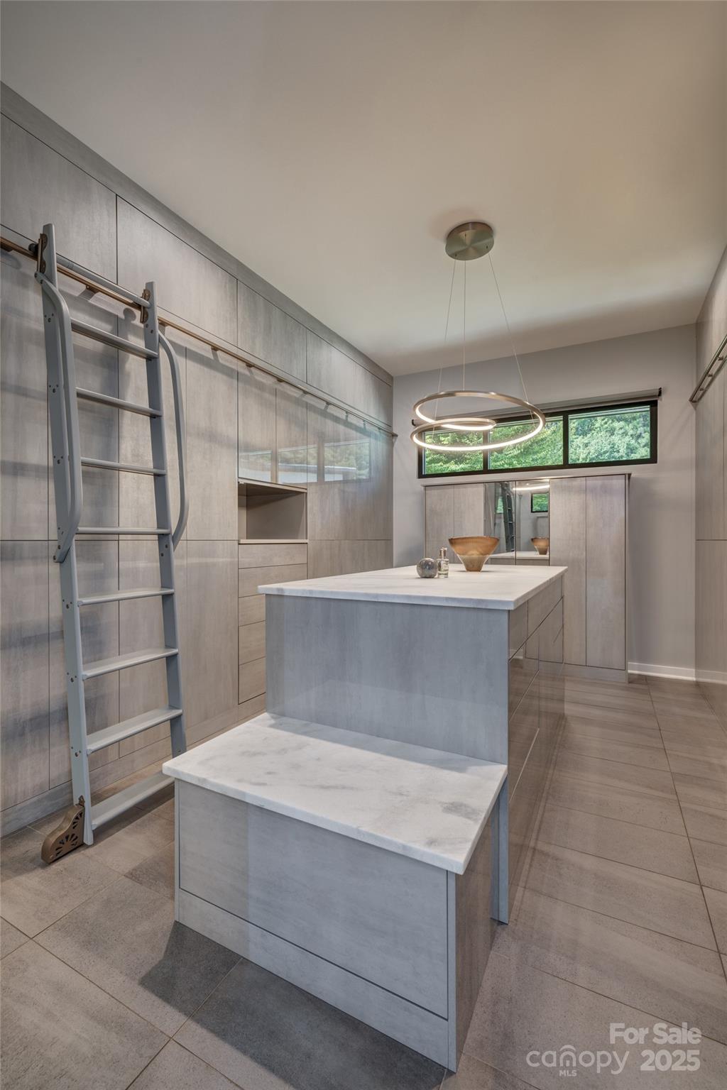 McLean - South Shore - Residential