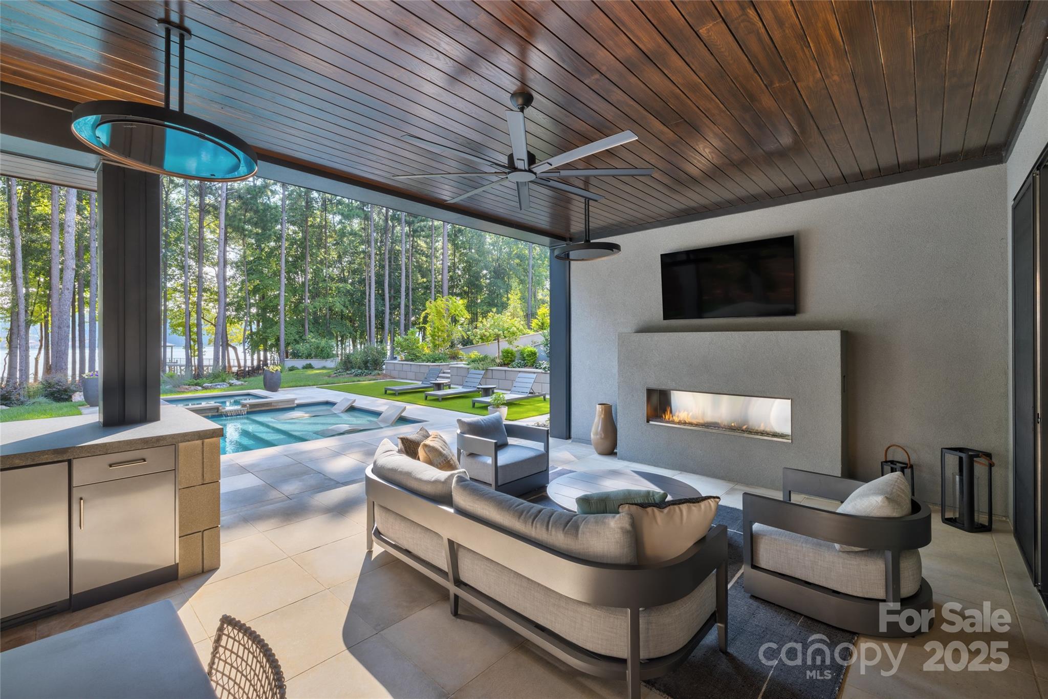 McLean - South Shore - Residential