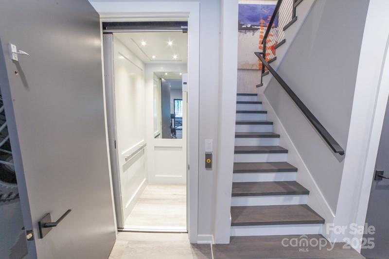 McLean - South Shore - Residential