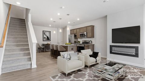 2918 Sloan Drive Charlotte NC 28208