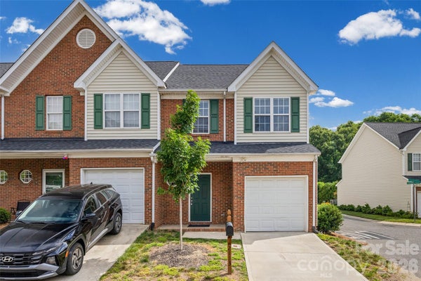 2113 LENNOXSHIRE SQUARE CT, CHARLOTTE, NC 28210 - Image 74882024ede56fdf85e1f38c288ab430/1343537232