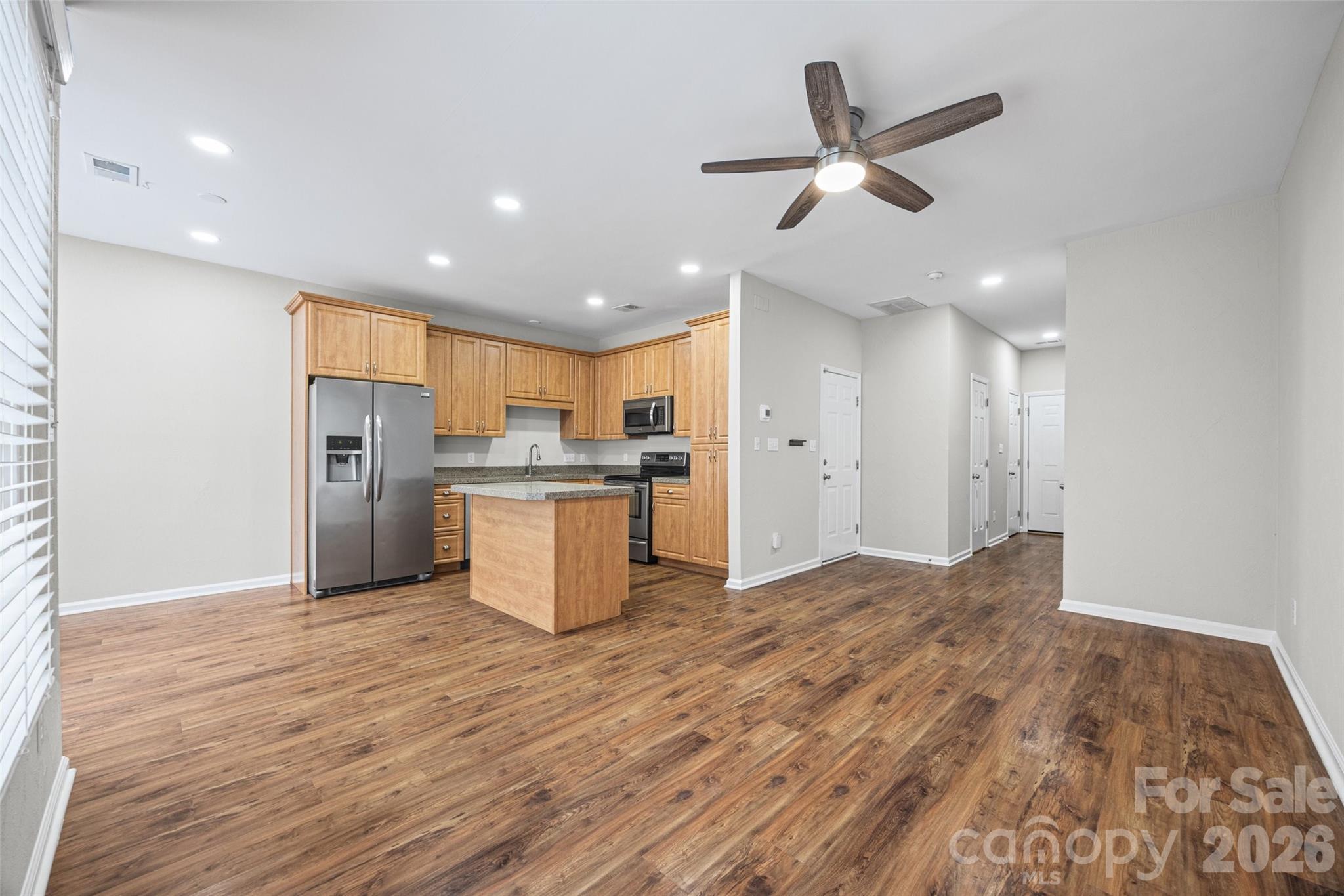 2113 Lennoxshire Square Court