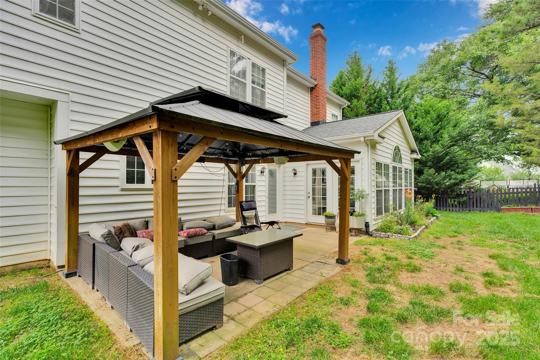 Knightsbridge - Residential