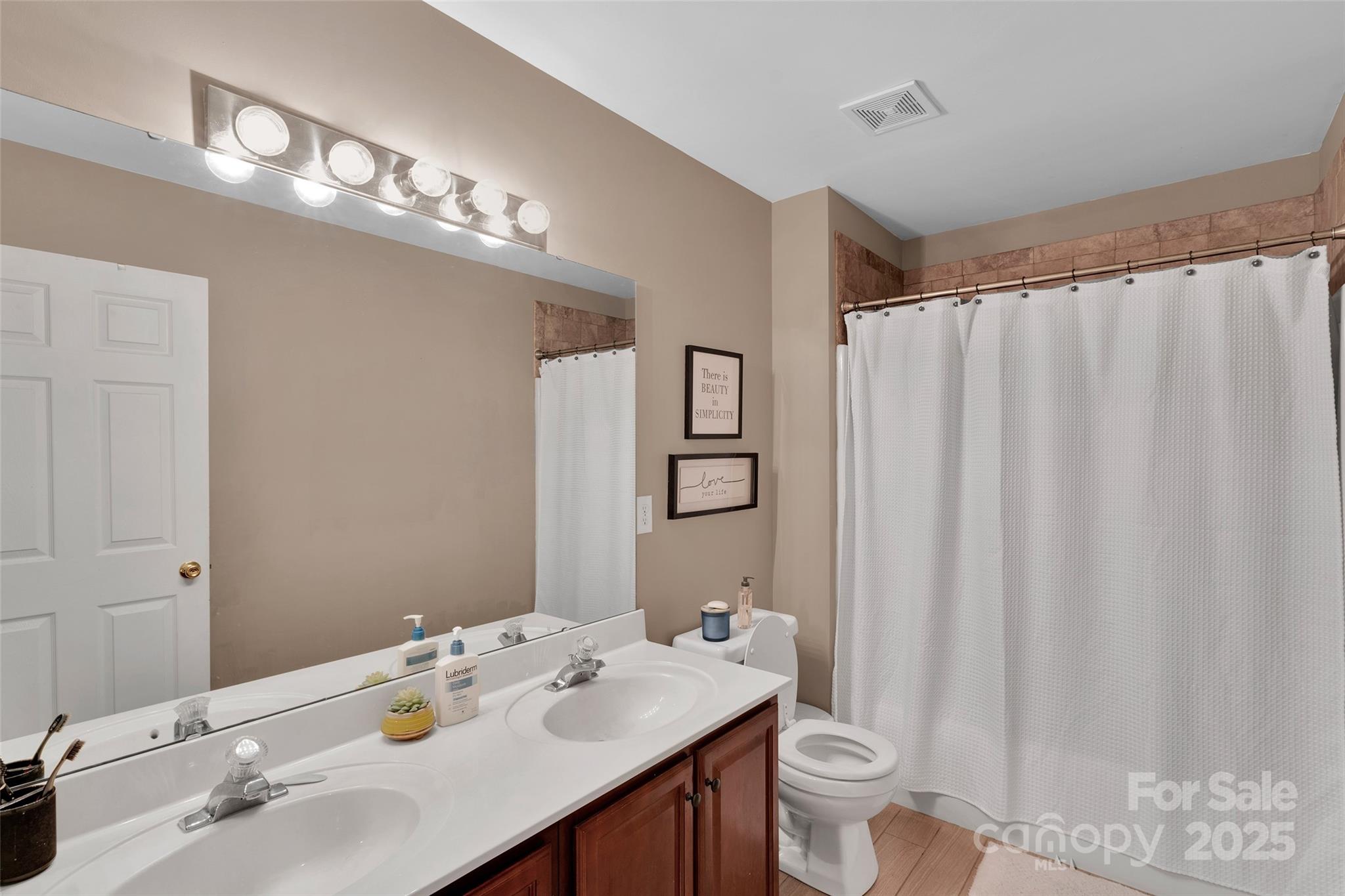 Knightsbridge - Residential