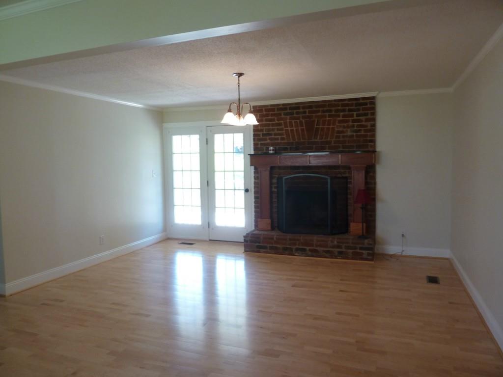 Landsdowne - Residential