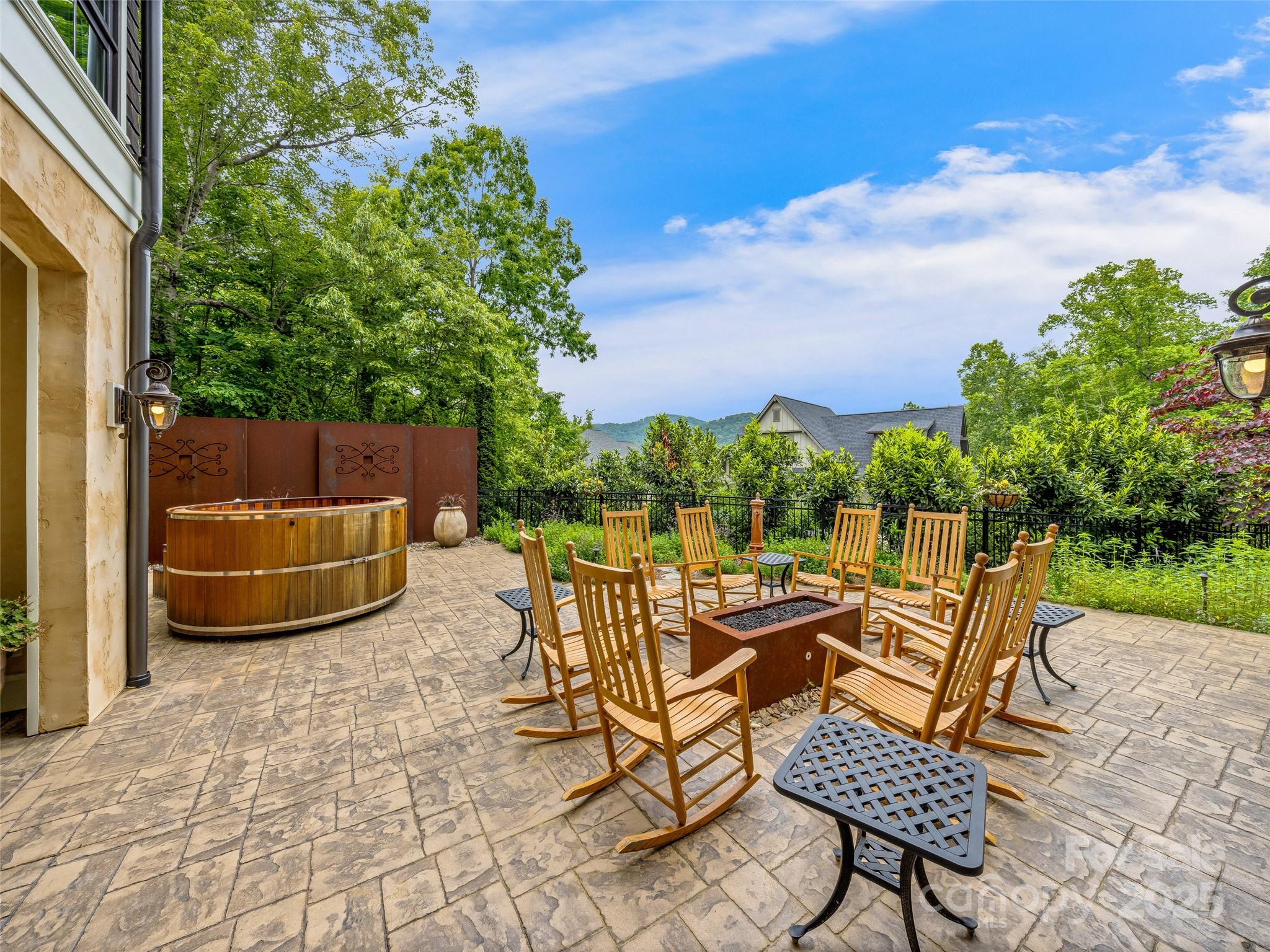 Thoms Estate - Residential