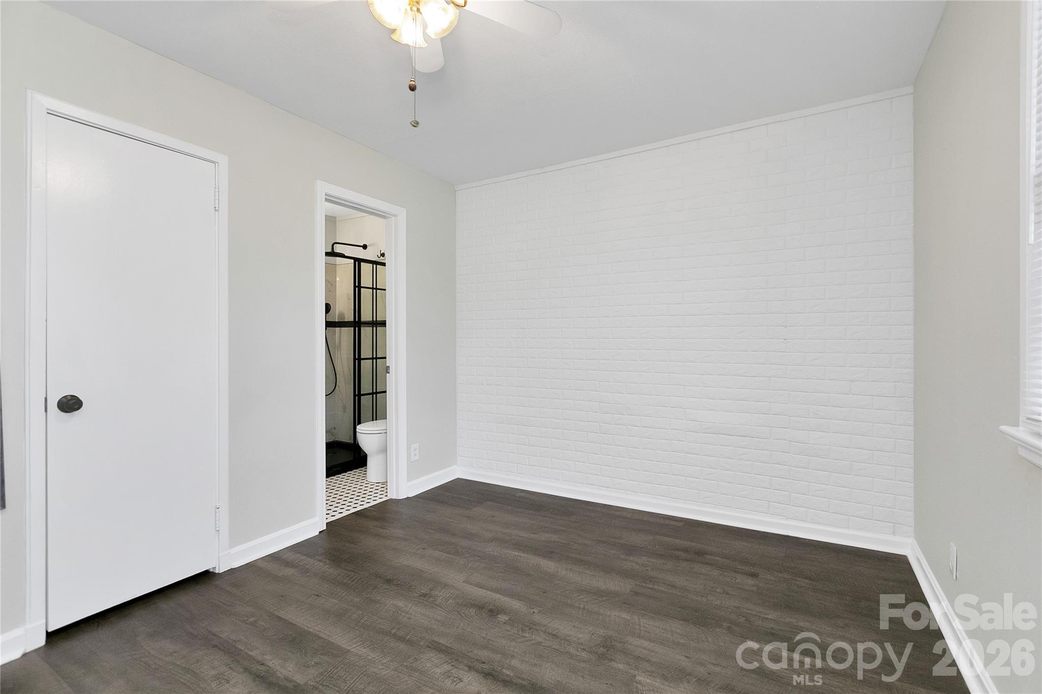 Sapphire Manor - Residential