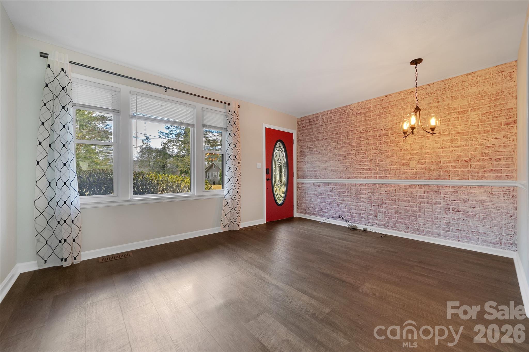 Sapphire Manor - Residential