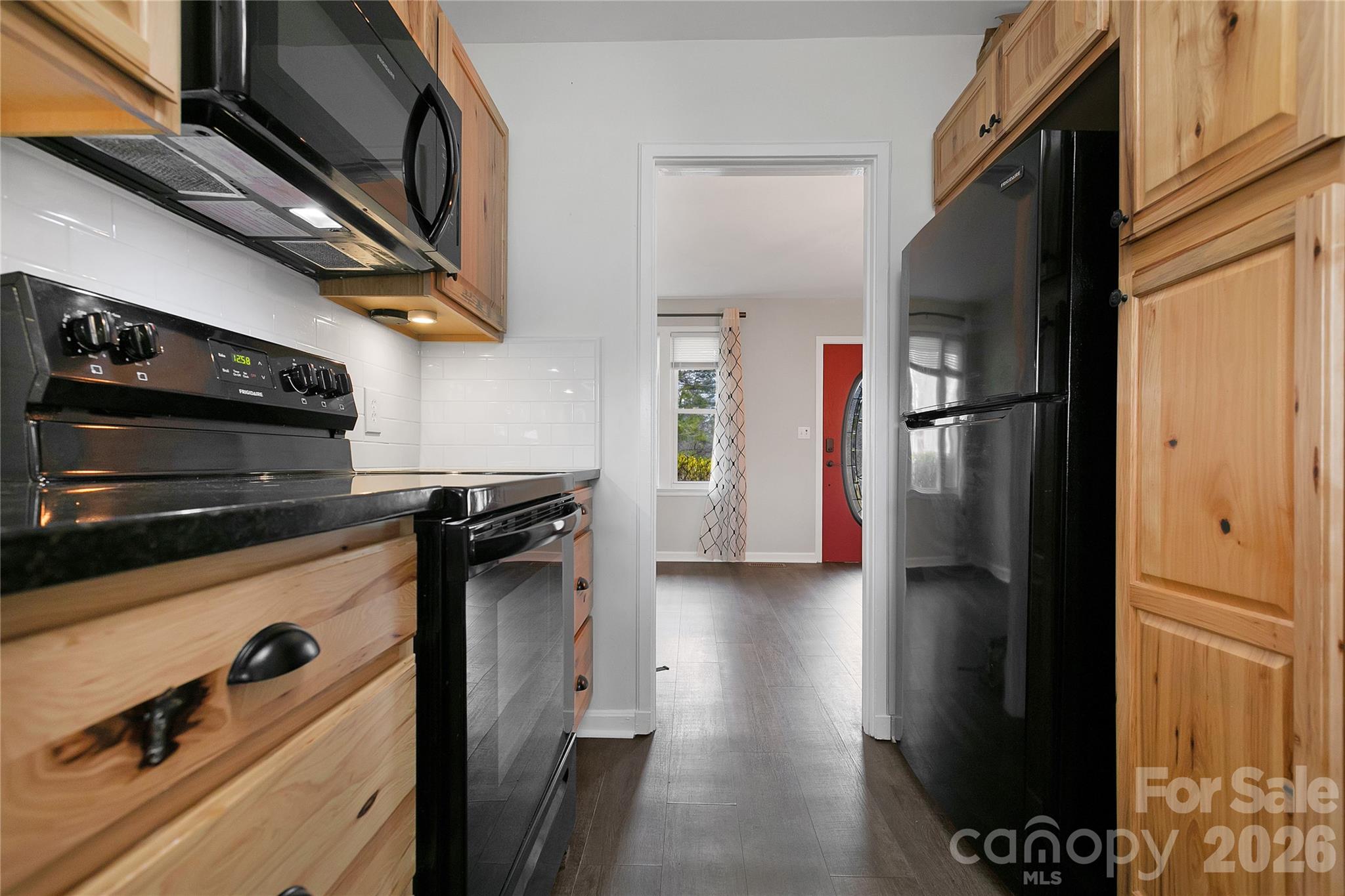 Sapphire Manor - Residential