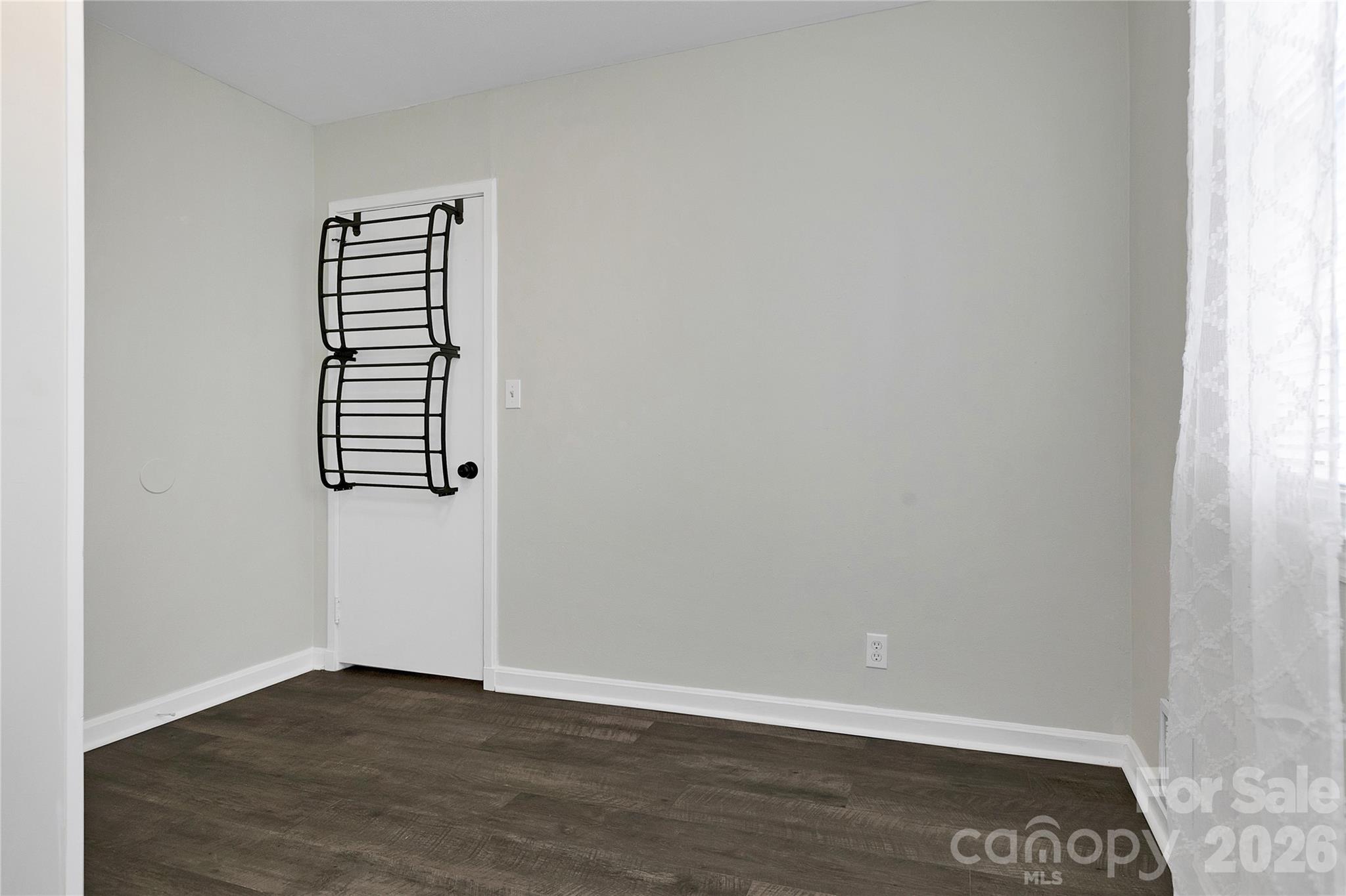 Sapphire Manor - Residential