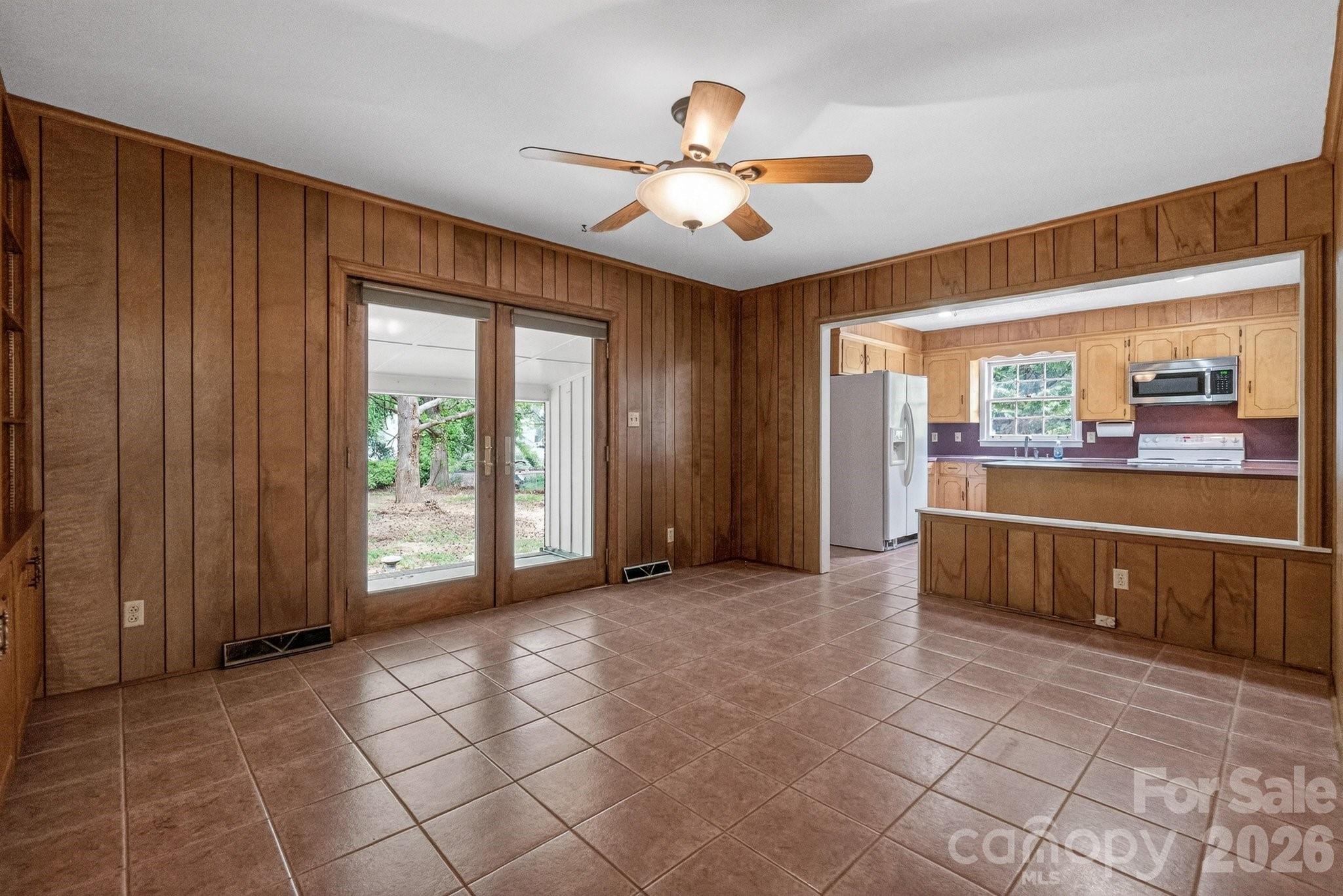 Twin Oaks - Residential