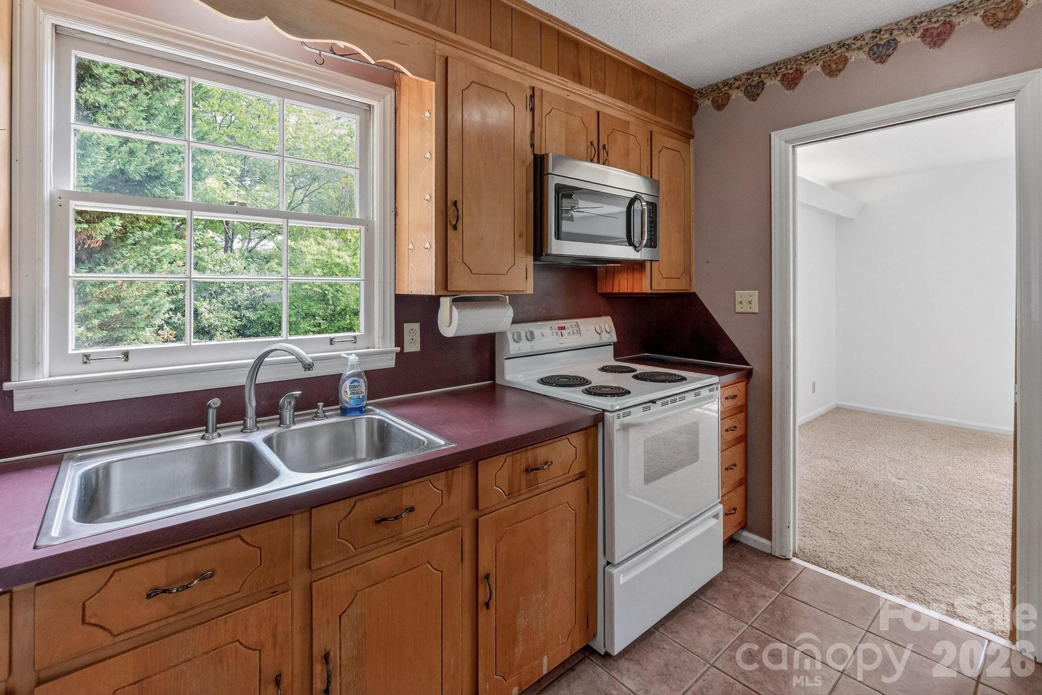 Twin Oaks - Residential