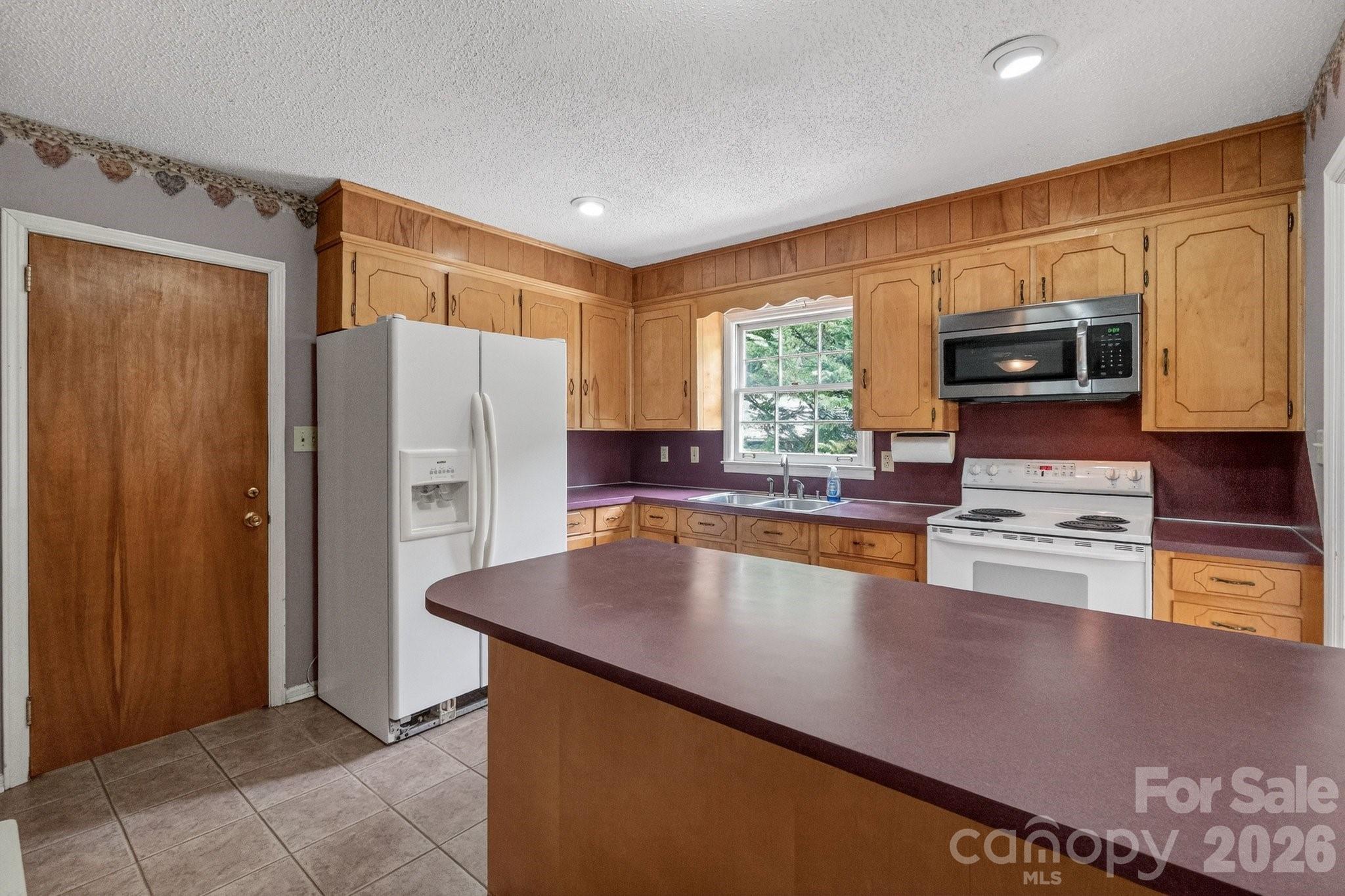 Twin Oaks - Residential