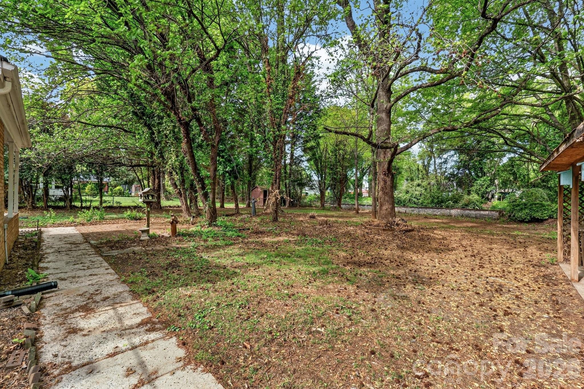 Twin Oaks - Residential