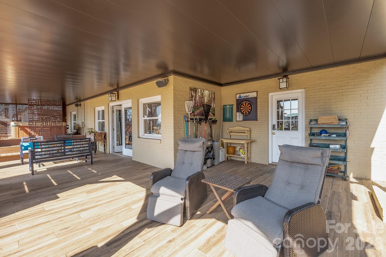 Island Forest - Residential