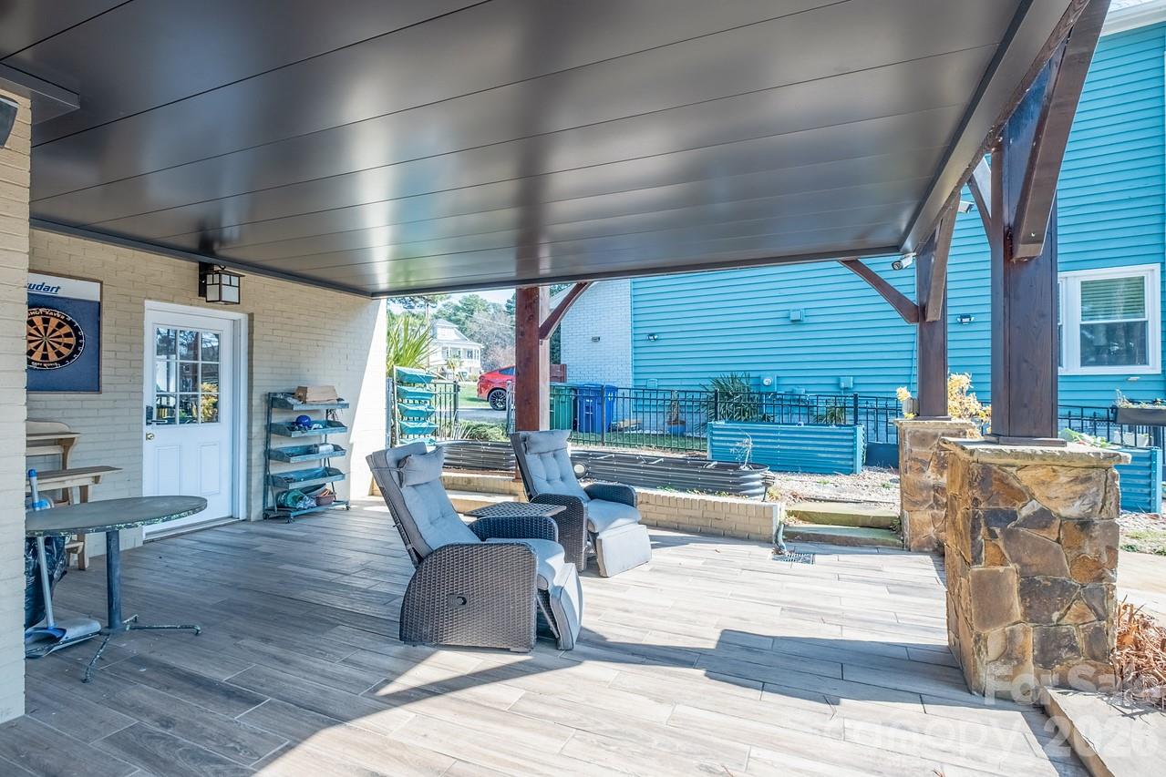 Island Forest - Residential