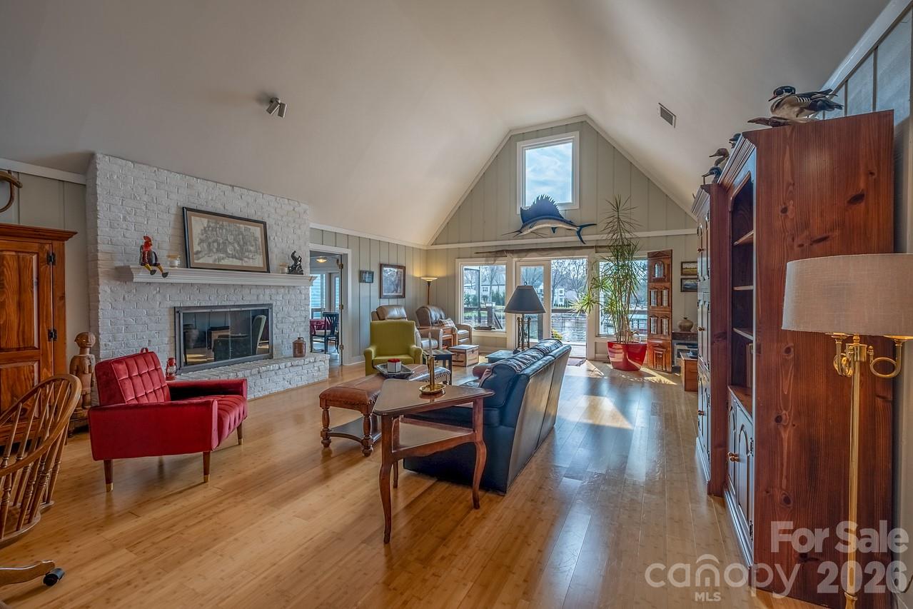 Island Forest - Residential