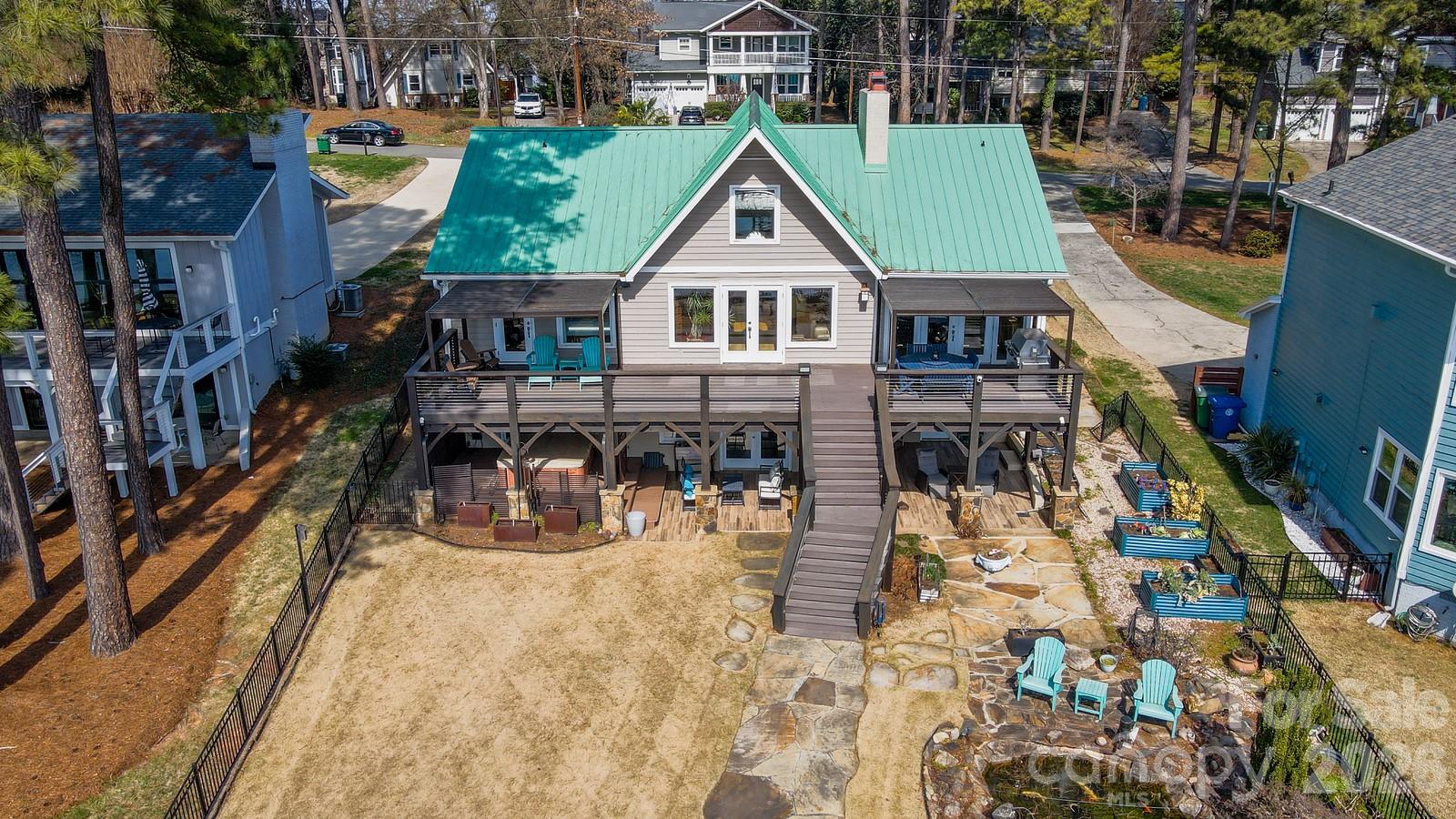 Island Forest - Residential