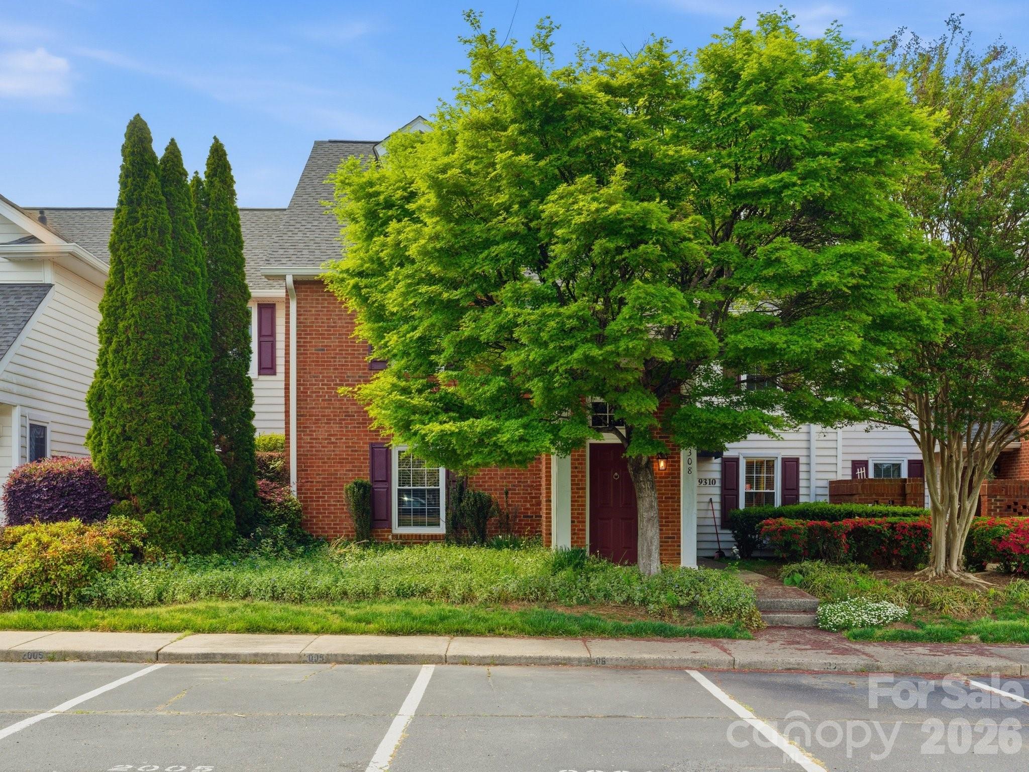 9308 S Vicksburg Park Court