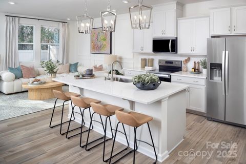 2485 Hedgecliff Road Kannapolis NC 28025