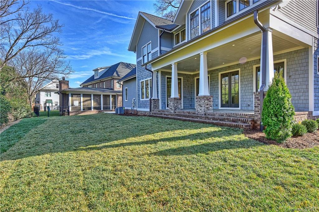 Willow Manor - Residential