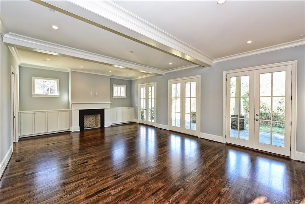 Willow Manor - Residential