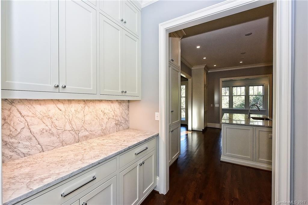 Willow Manor - Residential
