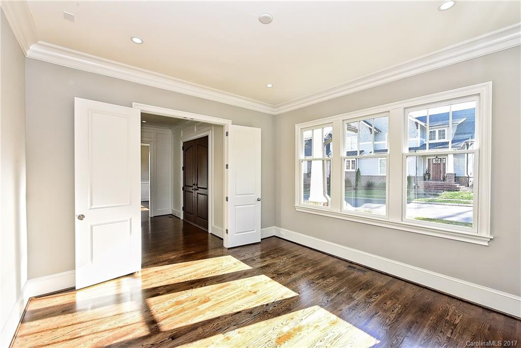 Willow Manor - Residential