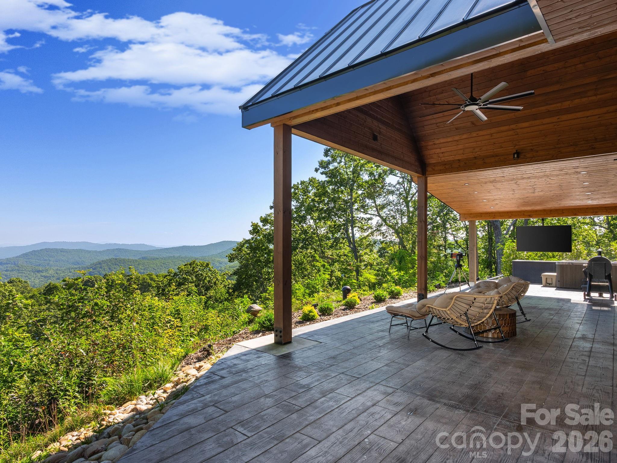 536 Faircrest Lane