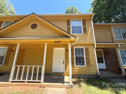 Photo of 4042 Briarhill Drive, Charlotte, NC 28215 (MLS # 4383803)