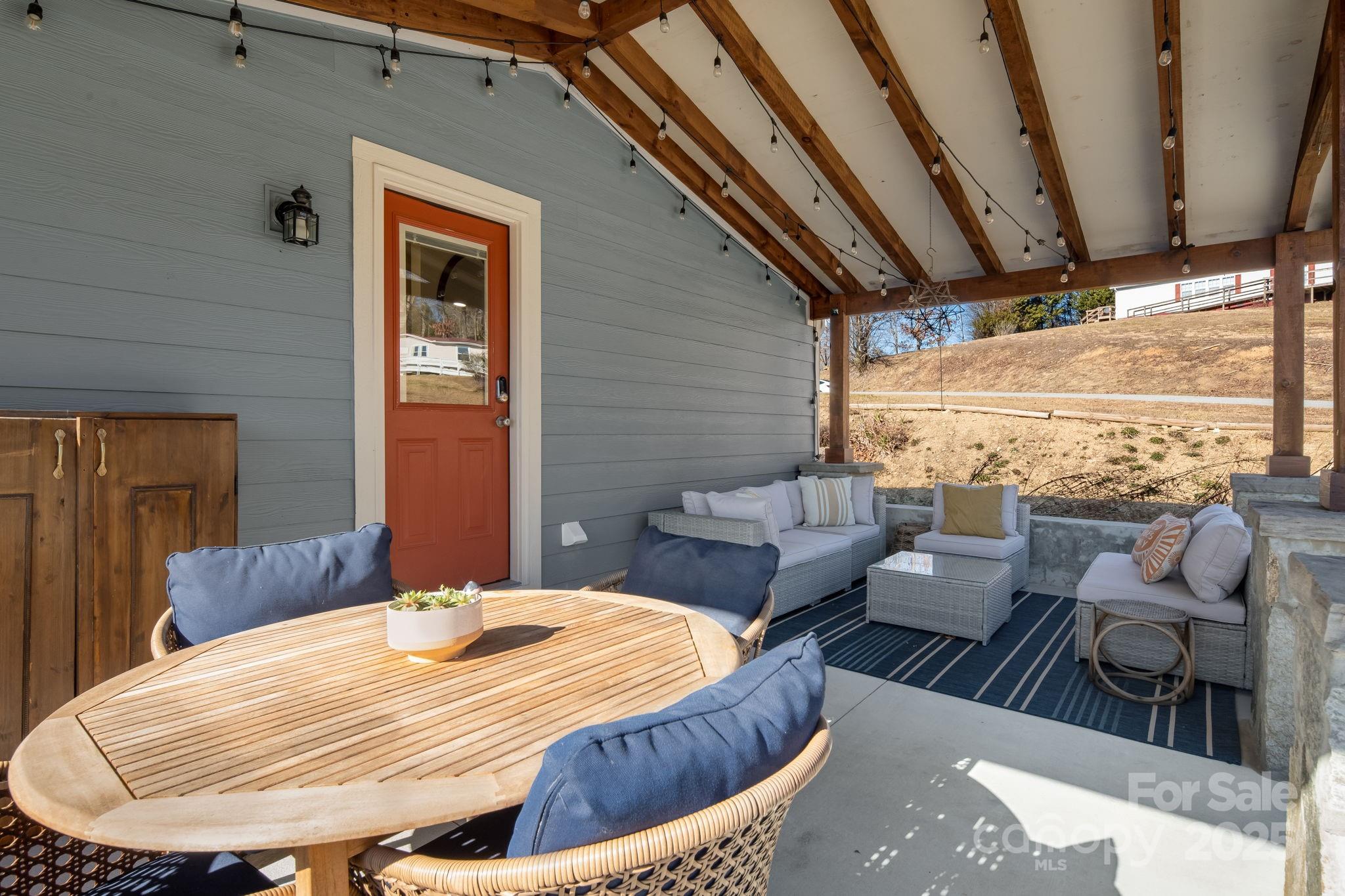 213 Sandy Creek Court