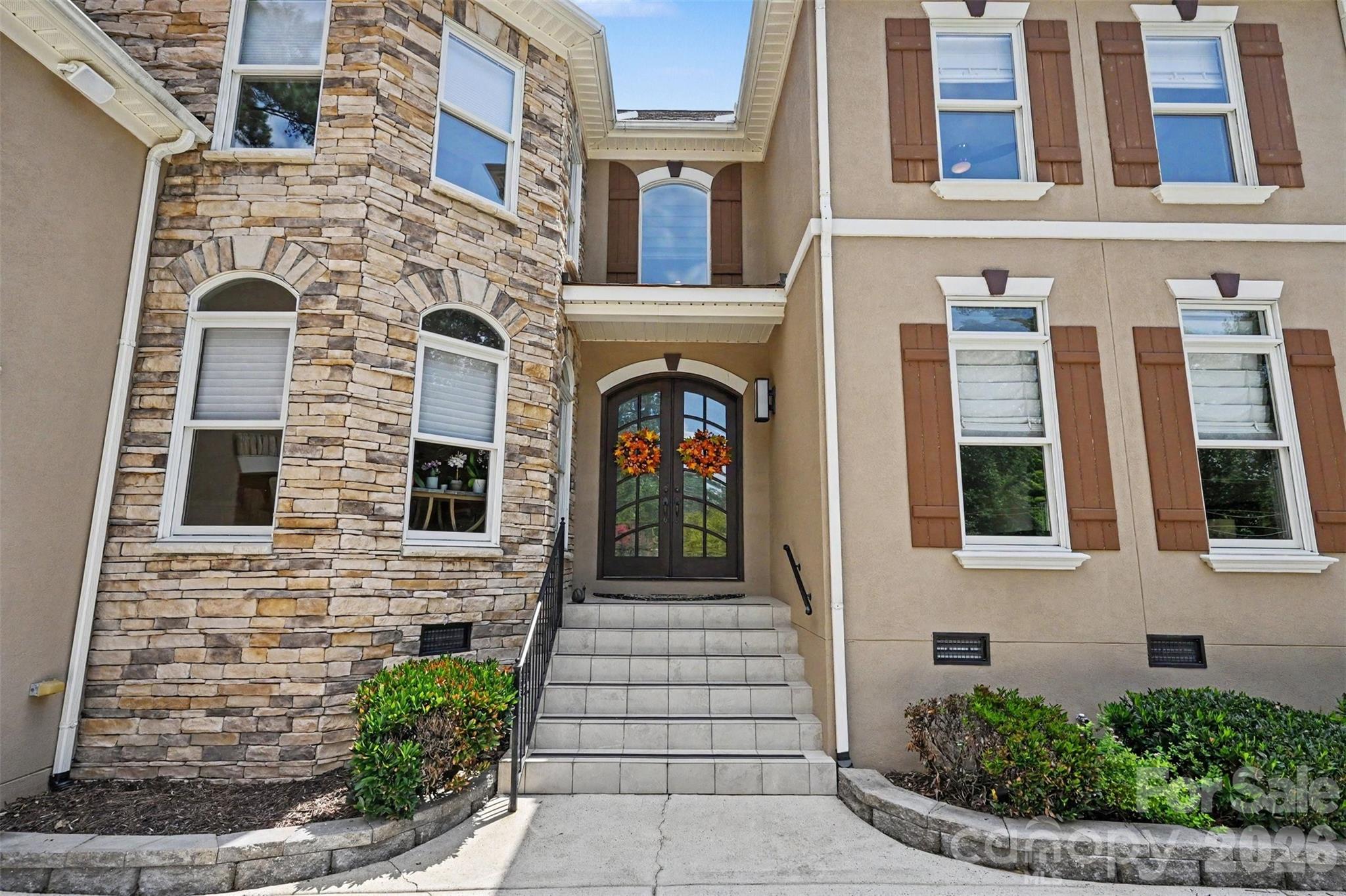 288 Indian Trail