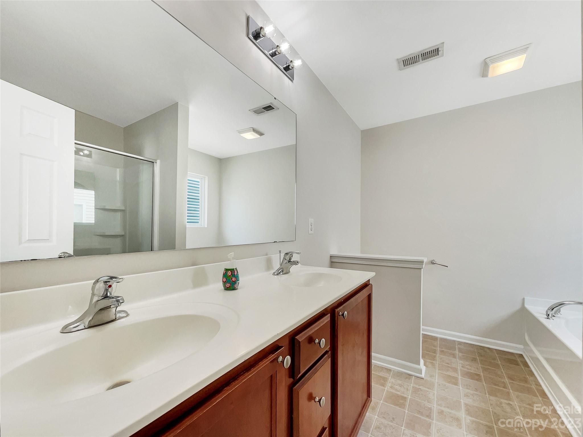 Roddey Park - Residential