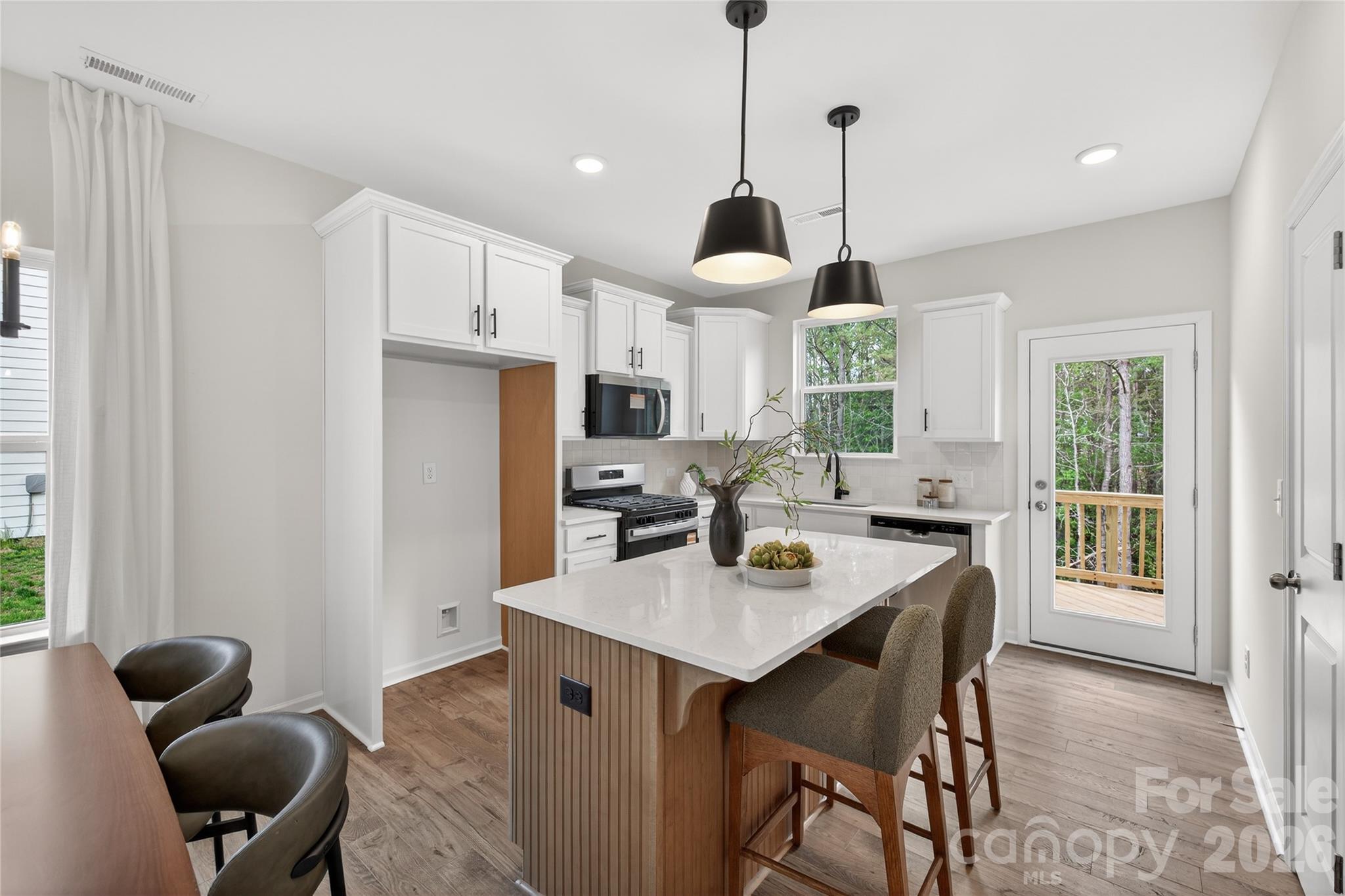 10345 Lakeshore Drive 84